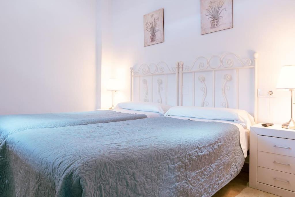 Apartamento Con Encanto En Patio Sevillano Exterior photo