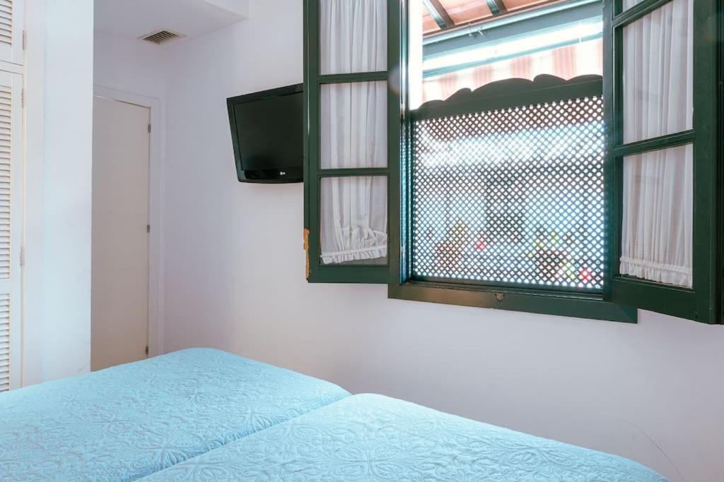 Apartamento Con Encanto En Patio Sevillano Exterior photo